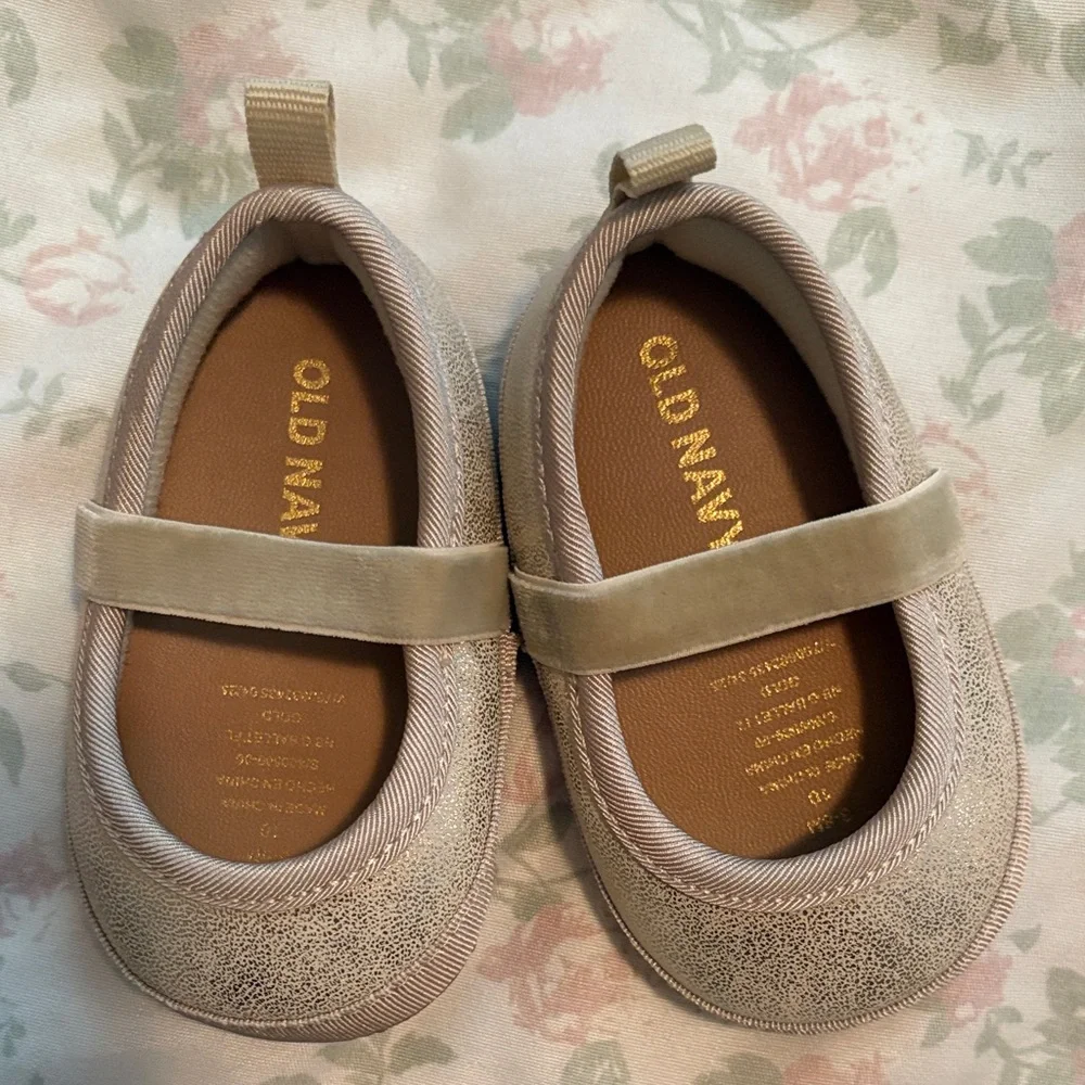 Old Navy Glitter Pink Mary Jane Baby Shoes with Velcro Strap